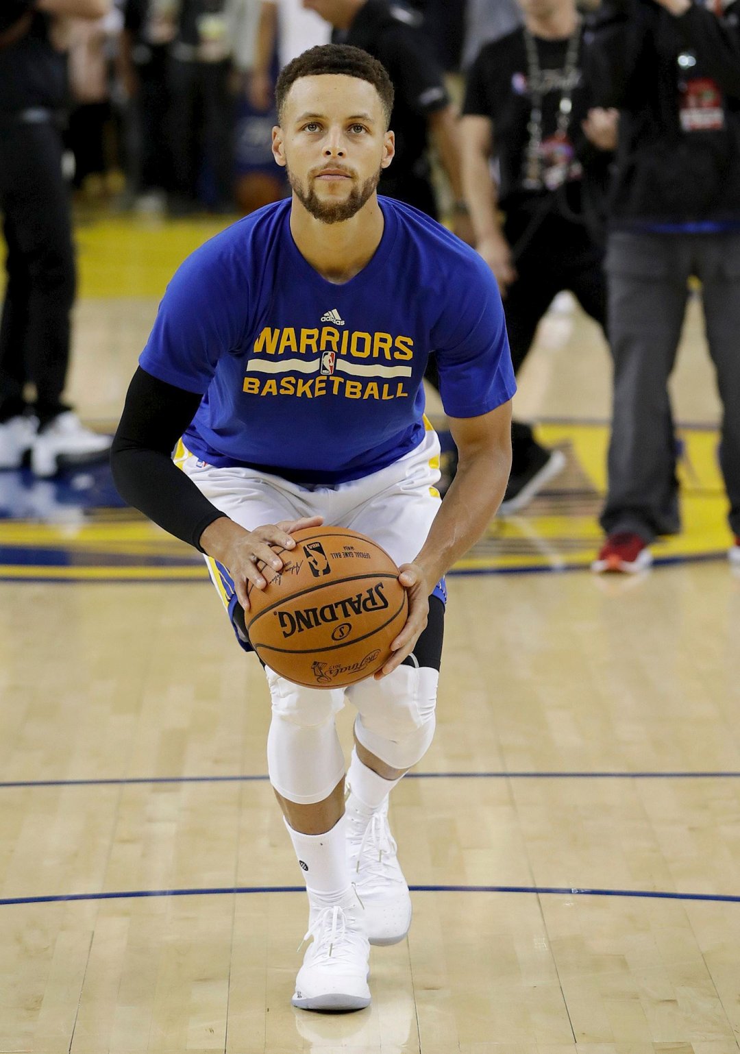 该城市通过 该城市通过