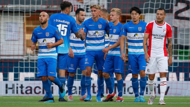 威金顿22+13广州男篮3分险胜新疆 阿不都沙拉木11+11＂